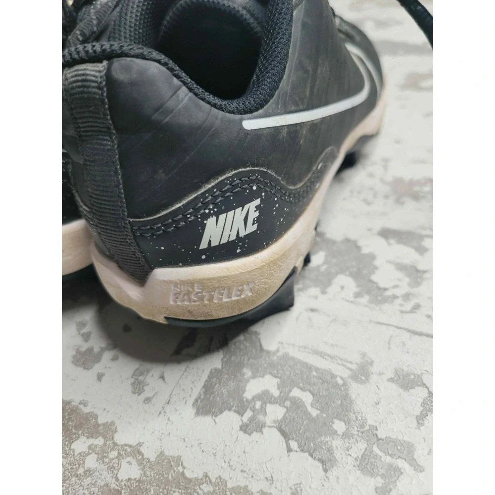 Nike Fast Flex Baseball Cleats Kid's 3.5Y